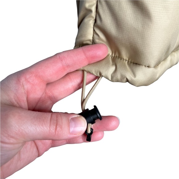 NWT The North Face Sylvester Beige Snap Front Ribbed Collar Vest - Picture 3 of 16